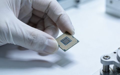 背靠雷军、OPPO、华为！锐石创芯扛11.6亿亏损闯关科创板