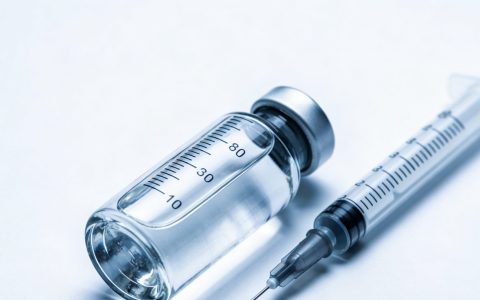 净利润预降超六成，“狂犬疫苗之王”成大生物怎么越卖越亏？