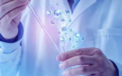 彩客科技冲刺北交所：客户集中、业绩预降，大手笔从实控人采购