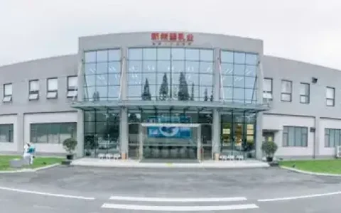 以“鲜战略”穿越周期，新乳业盈利连续6年高位增长