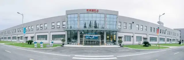 以“鲜战略”穿越周期，新乳业盈利连续6年高位增长